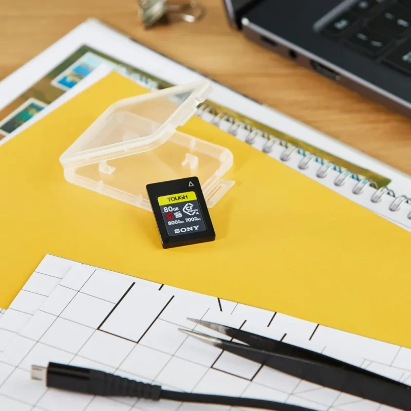 CARTE MEMOIRE SONY TOUGH G CFE TYPE-A 80GB